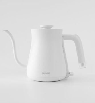 white teapot